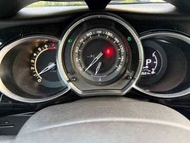 Ds ds 3 110ch ss eat6 sport chic/ radar ar--- occasion simplicicar orgeval  simplicicar simplicibike france