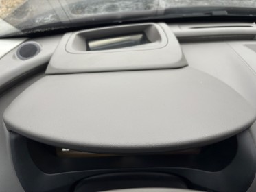 Jaguar  xe 2.0d 180cv portofolio - carplay - virtual cockpit - affichage tête haute - entretien jaguar occasion simplicicar...