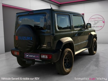 Suzuki jimny 1.5 vvt 102 ch privilege awd 4x4 1ére main sièges chauffants garantie 12 mois attelage d'origine occasion...