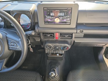 Suzuki jimny 1.5 vvt 102 ch privilege awd 4x4 1ére main sièges chauffants garantie 12 mois attelage d'origine occasion...
