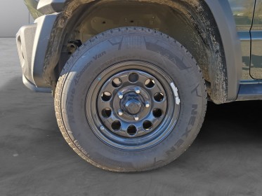 Suzuki jimny 1.5 vvt 102 ch privilege awd 4x4 1ére main sièges chauffants garantie 12 mois attelage d'origine occasion...