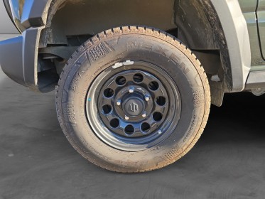 Suzuki jimny 1.5 vvt 102 ch privilege awd 4x4 1ére main sièges chauffants garantie 12 mois attelage d'origine occasion...