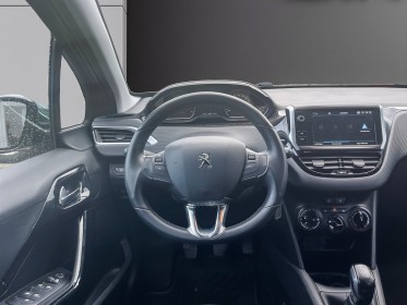 Peugeot 208 puretech 82ch ss bvm5 signature occasion simplicicar la fleche simplicicar simplicibike france