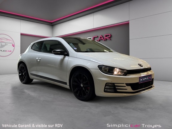 Volkswagen scirocco 2.0 tsi 180 dsg6 série limitée black session apple carplay caméra de recul régulateur garantie 12...