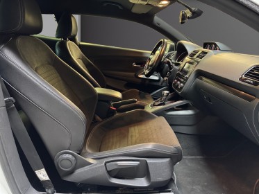 Volkswagen scirocco 2.0 tsi 180 dsg6 série limitée black session apple carplay caméra de recul régulateur garantie 12...