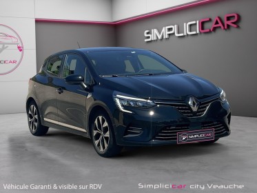 Renault clio v 1.6 e-tech 140 limited bva edv / carplay occasion simplicicar veauche simplicicar simplicibike france