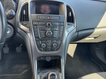 Opel astra 1.4 turbo 140 ch connect pack garantie 12 mois occasion montpellier (34) simplicicar simplicibike france