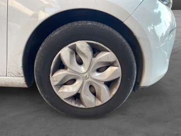 Renault zoe life batterie en location occasion cannes (06) simplicicar simplicibike france