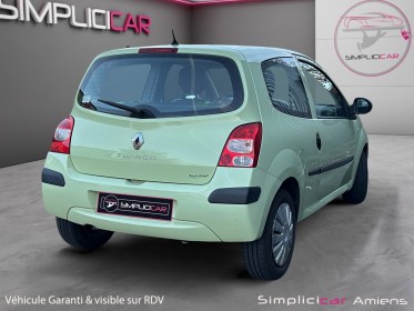 Renault twingo ii 1.2 lev 16v 75 eco2 authentique garantie 12 mois kit distribution ok courroie accessoire ok occasion...