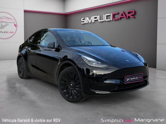 Tesla model y standard rwd sièges chauffant volant chauffant toit panoramique autopilot garantie constructeur 2030 occasion...