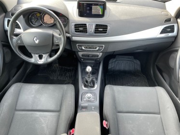 Renault megane iii berline dci 110 - caméra de recul - anti franchissement de ligne - 1ère main - gps tomtom occasion...