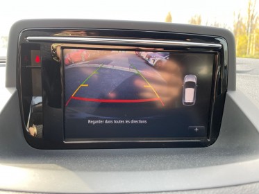 Renault megane iii berline dci 110 - caméra de recul - anti franchissement de ligne - 1ère main - gps tomtom occasion...