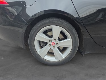 Jaguar xf xf 2.0 d - 180 ch bva prestige//suivi jaguar //garantie jaguar// occasion simplicicar lille  simplicicar...