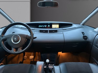 Renault grand espace iv 2.0 dci 175 fap intens toit panoramique 7 places garantie 12 mois occasion simplicicar mery-sur-oise...