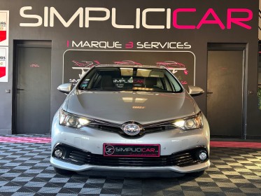 Toyota auris rc18 hybride 136h design garantie 12 mois occasion  simplicicar aix les bains simplicicar simplicibike france