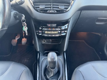 Peugeot 2008 bluehdi 100ch ss bvm5 allure  apple carplay  garantie 12 mois occasion simplicicar vernon simplicicar...