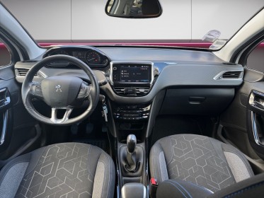 Peugeot 2008 82ch ss bvm5 signature - garantie 12 mois - tva recuperable - courroie changer - carplay - radar ar occasion...