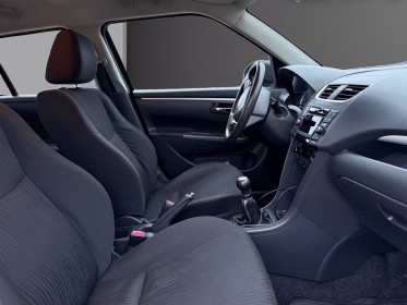 Suzuki swift iii 1.2 vvt glx première main garantie 12 mois occasion simplicicar dijon simplicicar simplicibike france