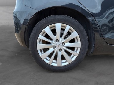 Suzuki swift iii 1.2 vvt glx première main garantie 12 mois occasion simplicicar dijon simplicicar simplicibike france