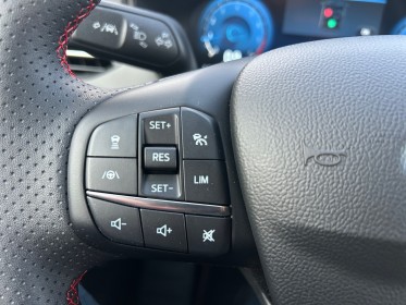 Ford focus 1.0 ecoboost 155 mhev powershift st-line x / sièges  volant chauffant / caméra / carplay occasion simplicicar...
