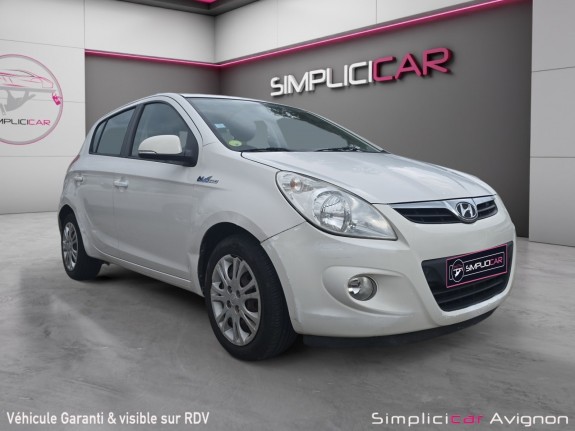 Hyundai i20 1.4 crdi 90 blue drive pack sensation motorisation chaine / idéal jeune conducteur occasion avignon (84)...