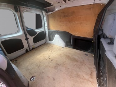 Peugeot partner tepee 75ch bvm5 access  vidange  distri 1.6 bluehdi occasion avignon (84) simplicicar simplicibike france