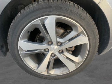 Peugeot 308 bluehdi 130ch ss eat8 tech edition occasion simplicicar limoges  simplicicar simplicibike france