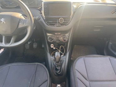 Peugeot 208 1.2 puretech 82ch bvm5 active occasion cannes (06) simplicicar simplicibike france