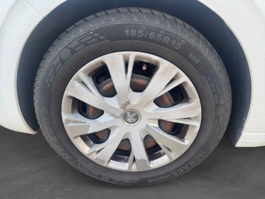 Peugeot 208 1.2 puretech 82ch bvm5 active occasion cannes (06) simplicicar simplicibike france