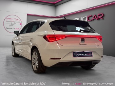 Seat leon 1.0 tsi 110 bvm6 urban - carplay - caméra de recul - garantie 12 mois occasion simplicicar bretigny-sur-orge...