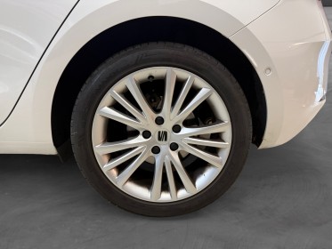 Seat leon 1.0 tsi 110 bvm6 urban - carplay - caméra de recul - garantie 12 mois occasion simplicicar bretigny-sur-orge...