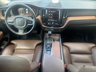 Volvo xc60 d4 adblue 190ch geartronic 8 inscription sièges cuirs chauffants régulateur adaptatif caméra de recul...