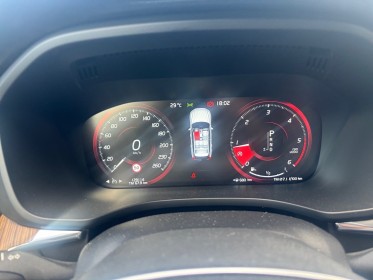 Volvo xc60 d4 adblue 190ch geartronic 8 inscription sièges cuirs chauffants régulateur adaptatif caméra de recul...