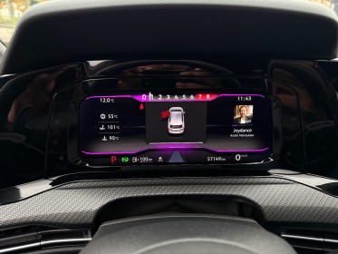 Volkswagen golf 8 - viii - 2.0 tsi 320 dsg7 r performance - toit ouvrant - akrapovic - harman kardon - tete haute - occasion...