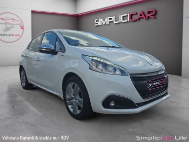 Peugeot 208 1.2 puretech 82ch bvm5 style//garantie 12 mois// occasion simplicicar lille  simplicicar simplicibike france