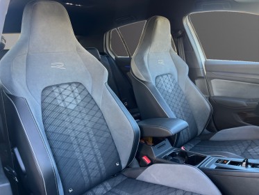 Volkswagen golf viii r-line 150 1.5 tsi-16v turbo hybrid caméra de recul apple carplay chargeur induction rétroviseur......