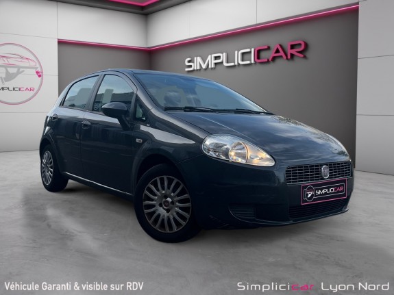 Fiat grande punto 1.2 8v 65 dynamic - garantie 12 mois occasion simplicicar lyon nord simplicicar simplicibike france