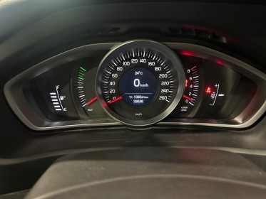 Volvo v40 t2 120ch momentum garantie 12 mois occasion montpellier (34) simplicicar simplicibike france