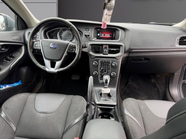 Volvo v40 d2 120 kinetic geartronic a occasion simplicicar livry gargan simplicicar simplicibike france