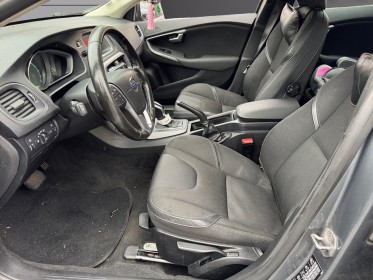 Volvo v40 d2 120 kinetic geartronic a occasion simplicicar livry gargan simplicicar simplicibike france