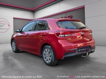 Kia rio 1.2l 84 ch isg active - garantie de 12 mois - climatisation - attelage - occasion simplicicar les sables-d'olonne...