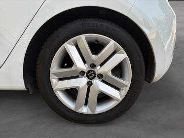 Renault clio v blue dci 85 business / radars arriÈres / car play / ct ok / rÉvision ok / clim / garantie 12 mois occasion...