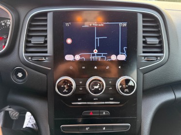 Renault megane iv berline blue dci 115 - 21b business apple carplay radar av/ar garantie 12 mois occasion simplicicar...
