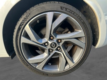 Renault megane iv berline tce 205 energy edc7 gt - bose ath attelage - garantie 12 mois occasion simplicicar caen ...