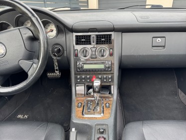Mercedes classe slk r 170 32 amg a historique entretien complet occasion simplicicar beaune simplicicar simplicibike france