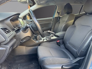 Renault megane iv berline tce 100 energy life occasion cannes (06) simplicicar simplicibike france