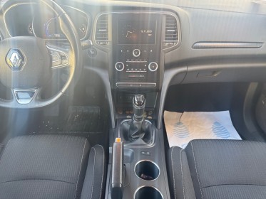 Renault megane iv berline tce 100 energy life occasion cannes (06) simplicicar simplicibike france