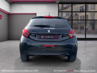 Peugeot 208 1.6 bluehdi 100ch bvm5 gt line caméra de recul carplay clim garantie 12 mois occasion simplicicar bordeaux ...