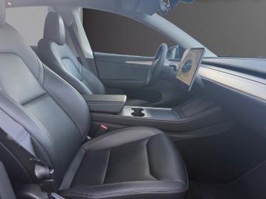 Tesla model y standard rwd caméra 3d de recul siège électrique chauffant garantie constructeur occasion simplicicar...