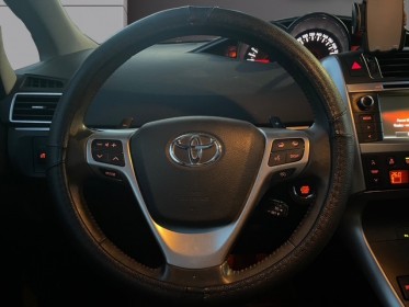 Toyota verso feel! 147 vvt-i feel! skyview cvt occasion cannes (06) simplicicar simplicibike france